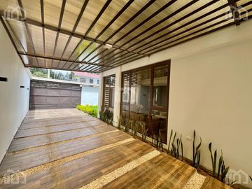 CASA MODERNA Y LOCAL COMERCIAL EN VENTA SECTOR SAN JOAQUIN AUTOPISTA MEDIO EJIDO