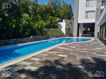 DEPARTAMENTO DE VENTA EN CUMBAYÁ