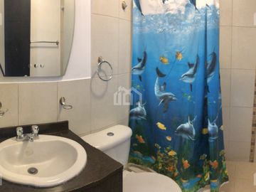 CASA DE VENTA EN TUMBACO DE OPORTUNIDAD