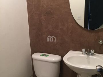 CASA DE VENTA EN TUMBACO DE OPORTUNIDAD