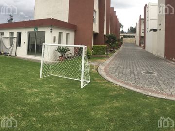 CASA DE VENTA EN TUMBACO DE OPORTUNIDAD