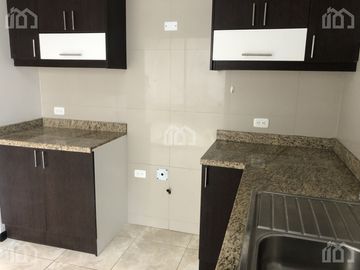 CASA DE VENTA EN TUMBACO DE OPORTUNIDAD