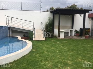 CASA DE VENTA EN TUMBACO DE OPORTUNIDAD