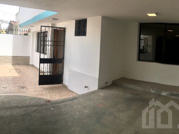 CASA DE VENTA EN CARCELEN