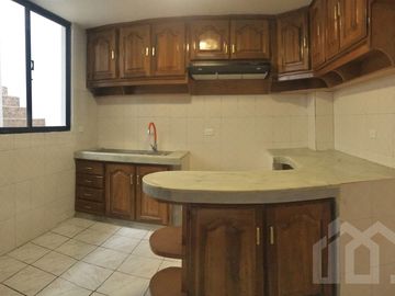 CASA DE VENTA EN CARCELEN