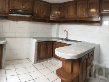 CASA DE VENTA EN CARCELEN