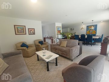 CASA DE VENTA EN TUMBACO ARENAL