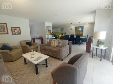 CASA DE VENTA EN TUMBACO ARENAL