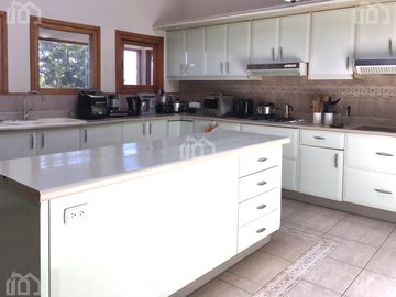 CASA DE VENTA EN SIERRA DEL MORAL SECTOR MONTESERRIN