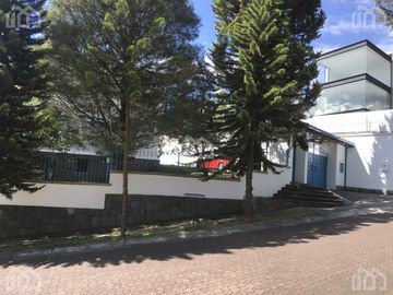 CASA DE VENTA EN SIERRA DEL MORAL SECTOR MONTESERRIN