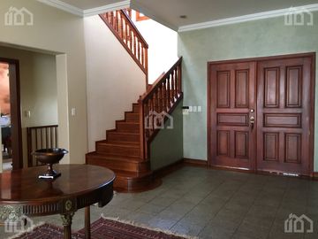 CASA DE VENTA EN SIERRA DEL MORAL SECTOR MONTESERRIN