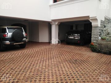 CASA DE VENTA EN CUMBAYA - SECTOR  RANCHO SAN FRANCISCO