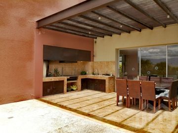 CASA DE VENTA EN CUMBAYA SECTOR COLEGIO ALEMAN