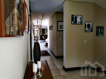 CASA DE VENTA EN CUMBAYA SECTOR COLEGIO ALEMAN