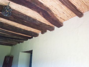 CASA Y TERRENO DE VENTA ZHIDMAD AZUAY