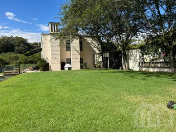 CASA DE VENTA EN CUMBAYA