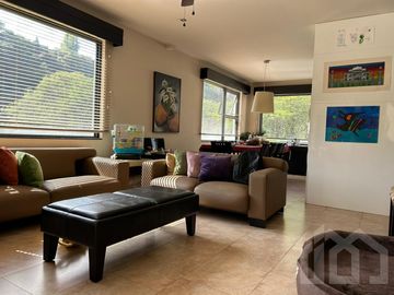 CASA DE VENTA EN CUMBAYA