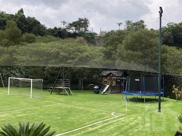 CASA DE VENTA EN CUMBAYA