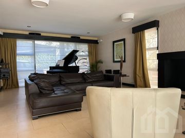CASA DE VENTA EN CUMBAYA