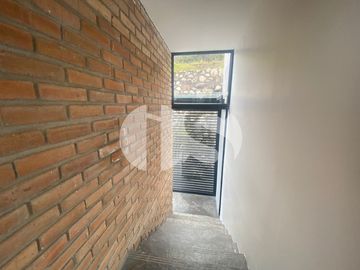 CASA CON DOS DEPARTAMENTOS EN VENTA SECTOR MACHANGARA CUENCA