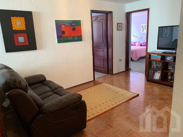 CASA EN VENTA CON DOS DEPARTAMENTOS  SECTOR  CARCELEN