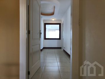 DEPARTAMENTO DE VENTA EN CUMBAYA