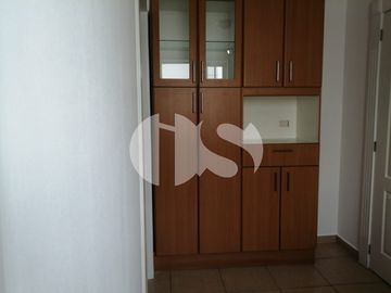 DEPARTAMENTO DE VENTA EN CUMBAYA