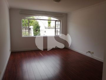 DEPARTAMENTO DE VENTA EN CUMBAYA
