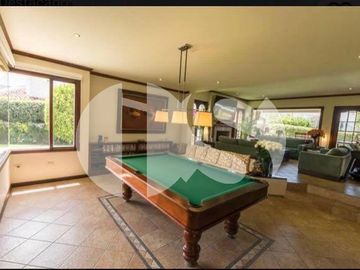 SE VENDE CASA EN CUMBAYA
