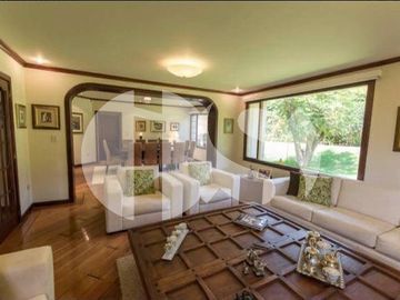 SE VENDE CASA EN CUMBAYA