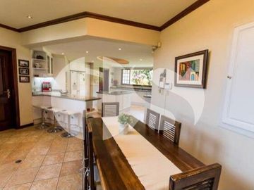 SE VENDE CASA EN CUMBAYA