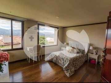 SE VENDE CASA EN CUMBAYA