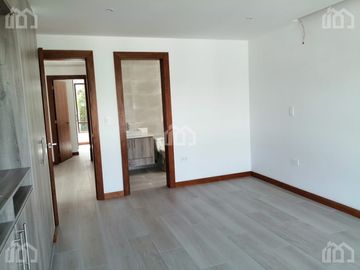 DE OPORTUNIDAD CASA DE VENTA EN TUMBACO, SECTOR LA MORITA