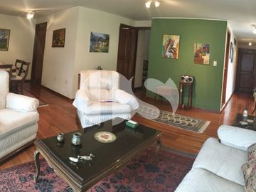 SUITE MUY AMPLIA  CON BALCON DE VENTA EN EL BOSQUE