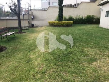 SUITE MUY AMPLIA  CON BALCON DE VENTA EN EL BOSQUE