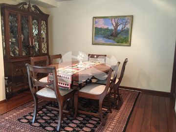 SUITE MUY AMPLIA  CON BALCON DE VENTA EN EL BOSQUE