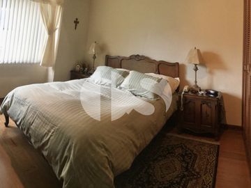 SUITE MUY AMPLIA  CON BALCON DE VENTA EN EL BOSQUE