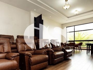 VENDE CASA EN SAN JUAN DE CUMBAYÁ