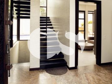 VENDE CASA EN SAN JUAN DE CUMBAYÁ