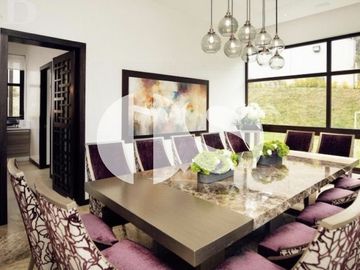 VENDE CASA EN SAN JUAN DE CUMBAYÁ
