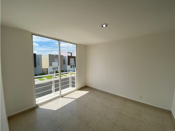 CASA EN VENTA EN EL REFUGIO EL MARQUES QUERETARO GAA