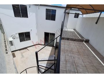 Casa amplia. Zona Consulado Juárez Chih.