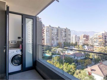 ¡Moderno Depto en Las Condes con Terraza!