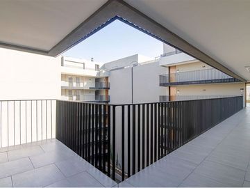 ¡Moderno Depto en Las Condes con Terraza!