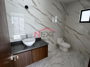 CASA EN VENTA RESIDENCIAL LOS PINOS