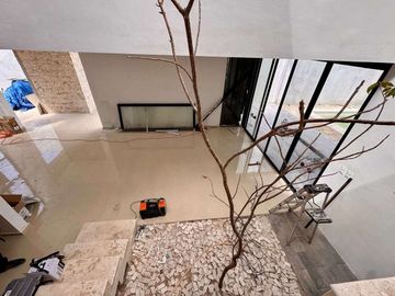 CASA EN VENTA, ALBERCA, 3 HABITACIONES EQUIPADA, PANELES, EN DZITYÁ, MÉRIDA.