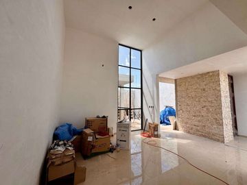 CASA EN VENTA, ALBERCA, 3 HABITACIONES EQUIPADA, PANELES, EN DZITYÁ, MÉRIDA.