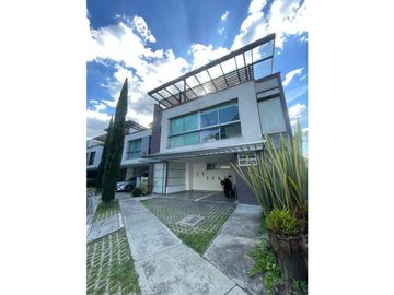 Alquiler Casa Amoblada Sector  San Lucas El Poblado