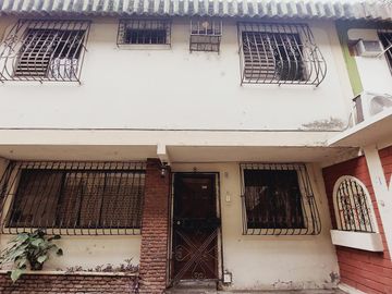 Casa en  venta Urdesa Central, avenida Las monjas conjunto  Reina Victoria GraC.