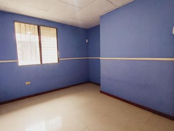 Casa en  venta Urdesa Central, avenida Las monjas conjunto  Reina Victoria GraC.